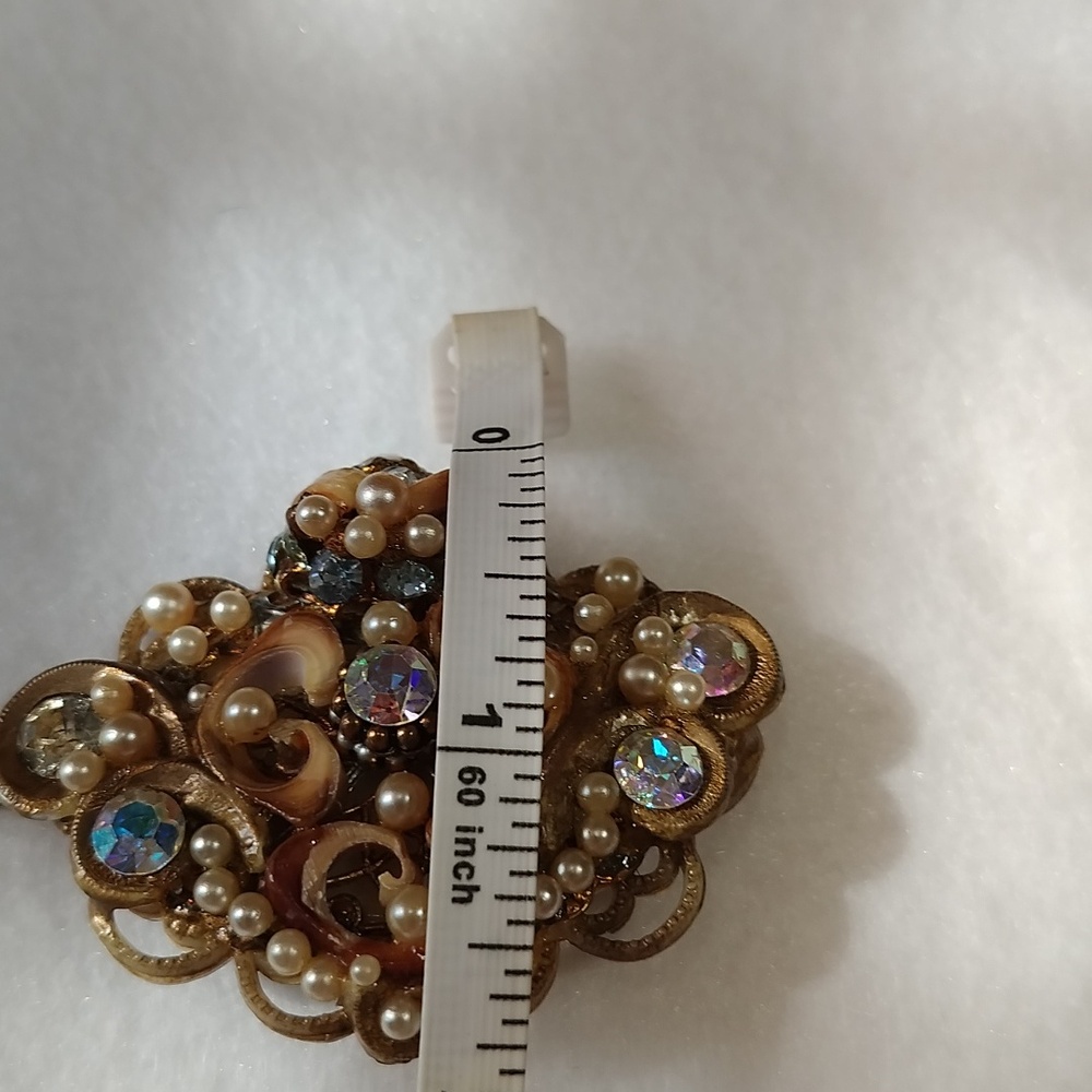Vintage Stunning brooch. AB Crystals, light blue rhinestones, seed pearls - Picture 10 of 10